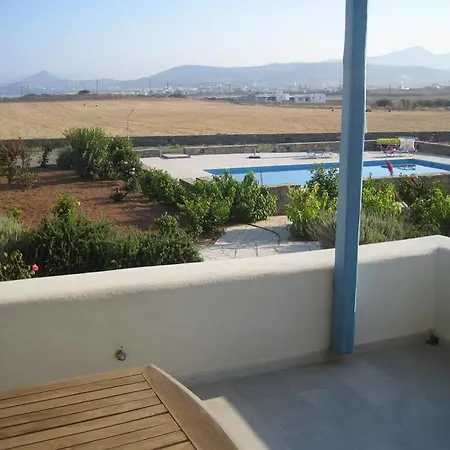 White Cliff Villas * Naousa (Paros)